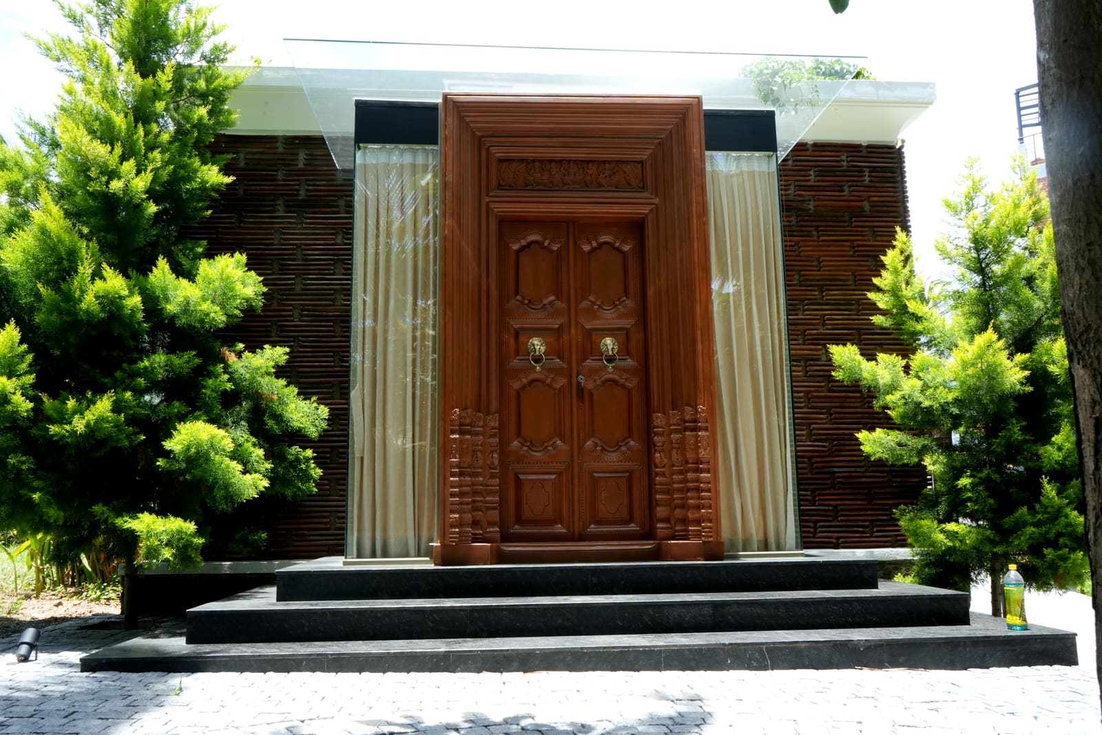 Earthern Villa