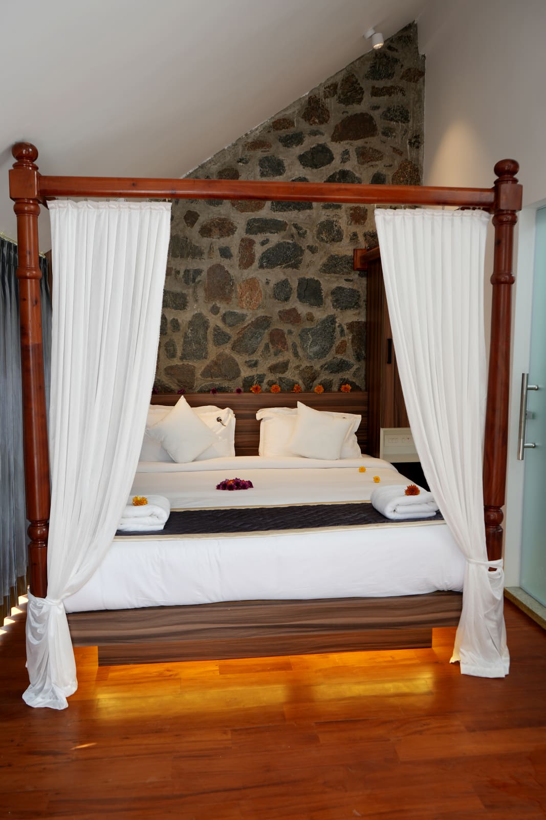Niralaya Villa